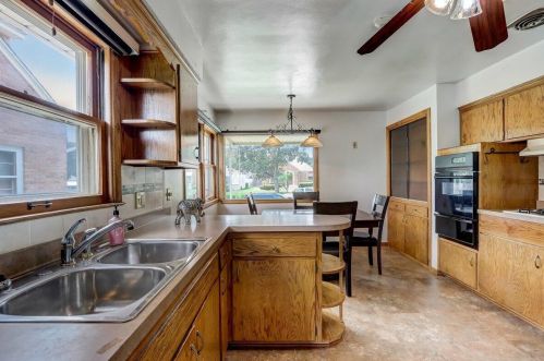 4272 72nd St, Milwaukee WI  53216-1038 exterior