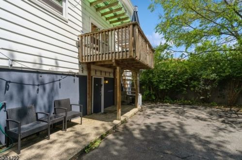 152 7th St, Paterson NJ 07506-3802 exterior