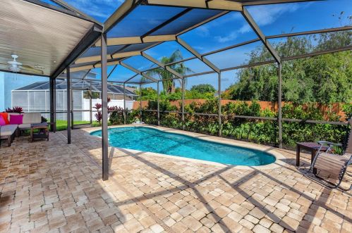 11322 Glenmont Dr, Tampa FL 33635-1533 exterior