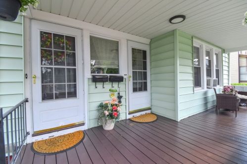 28 Biltmore St, Springfield MA  01108-2613 exterior