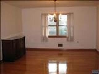 297 Airmont Ave, Mahwah NJ  07430-1500 exterior