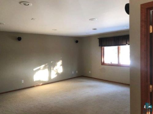 121 Gary St, Duluth, MN 55808-1738