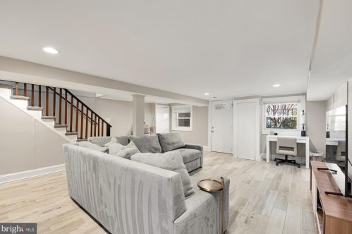 1218 Fairmont St, Washington DC  20009-5322 exterior