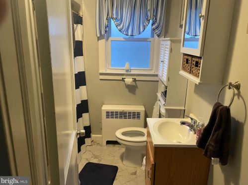 146 Leonard Ave, Trenton NJ 08610-4806 exterior