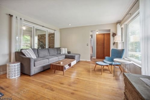 106 Timber Dr, Berkeley Heights NJ  07922-1755 exterior