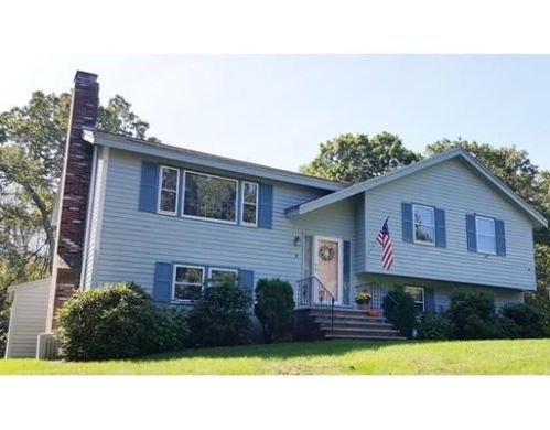 8 Rocky Hill Cir, Danvers, MA 01923-1755