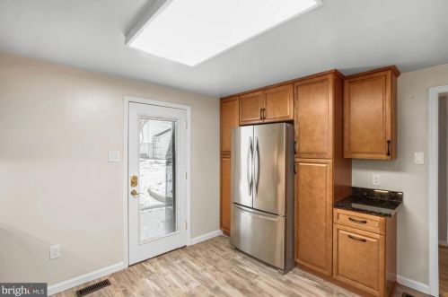 2115 Hanover St, Silver Spring MD 20910-2103 exterior