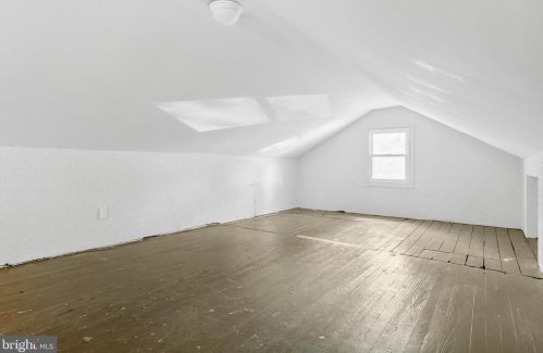 227 Gdn Ter, Runnemede NJ 08078-1420 exterior