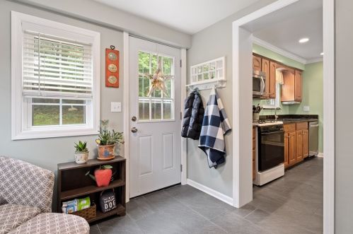 650 Malibran Dr, Pittsburgh PA 15237-5660 exterior