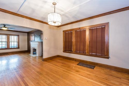 928 Jackson St, Waukegan IL 60085-7354 exterior