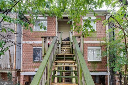 1258 Meigs Pl, Washington DC 20002-2426 exterior