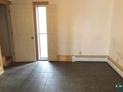 7103 Earl St, Duluth MN 55810-1438 exterior