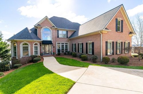 2277 Sidney Dr, Gainesville, GA 30506-1168