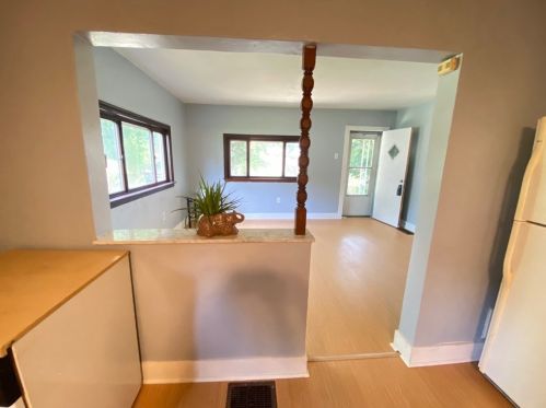 10052 Calvin St, Pittsburgh PA 15201-1144 exterior