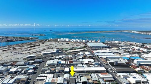 1734 Kahai St, Honolulu HI 96819-3913 exterior