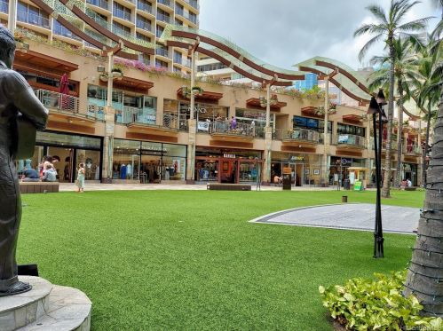 2161 Kalia Rd, Honolulu HI  96815-1992 exterior