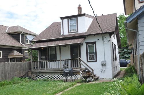 1621 76th St, Milwaukee, WI 53214-4629