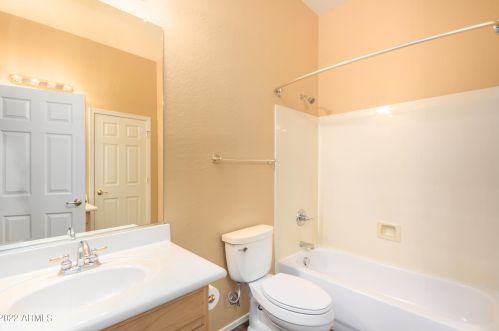 4433 Cottontail Rd, Phoenix AZ  85086-1447 exterior