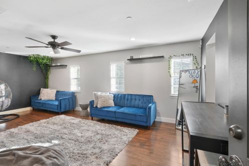 11243 Deprise Cv, San Diego CA 92131-4252 exterior