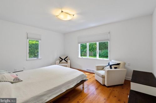 86 Castle Howard Ct, Princeton NJ 08540-4026 exterior