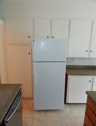 25 Lawrence St, Taunton MA 02780-1776 exterior