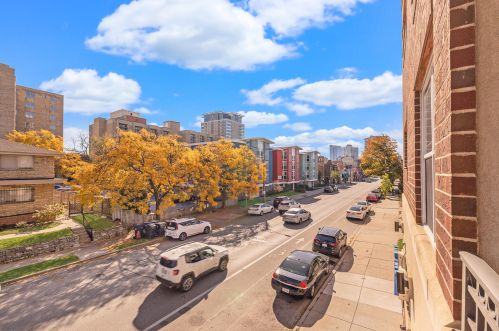 1619 Farwell Ave, Milwaukee WI 53202-1863 exterior