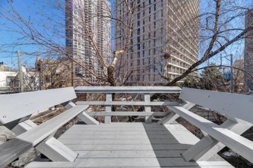 1949 Lincoln Ave, Chicago IL 60614-5404 exterior