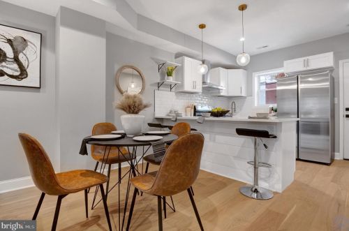 1116 Abbey Pl, Washington DC  20002-3416 exterior