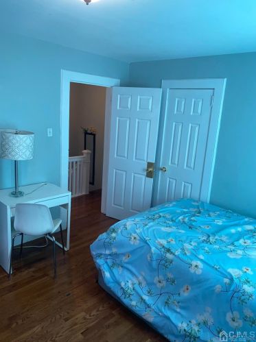 26 Becker Ter, Irvington NJ 07111-1311 exterior