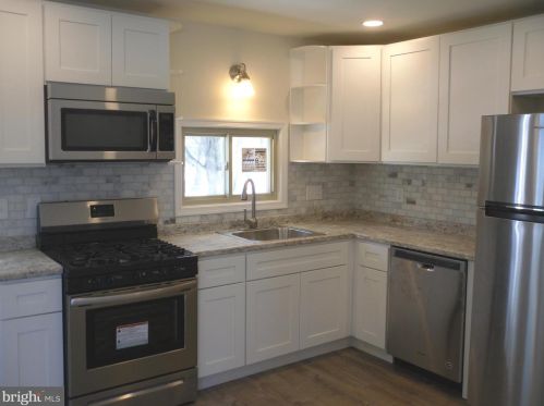 197 Acorn Dr, Warminster PA 18974-3705 exterior