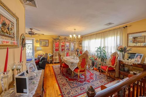 1596 Roosevelt Ave, Bohemia NY 11716-1407 exterior