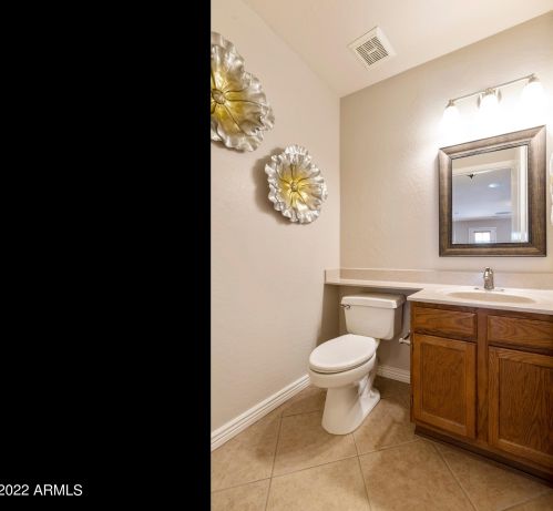 15210 42nd St, Phoenix AZ 85048-7001 exterior