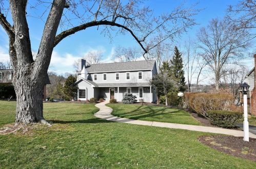 557 Harrogate Rd, Pittsburgh, PA 15241-2028