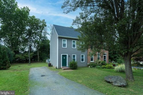 1651 Chadwick Cir, Lancaster, PA 17603-9334