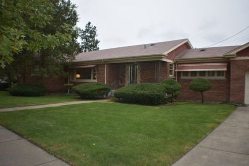 10656 Whipple St, Chicago IL  60803-6603 exterior