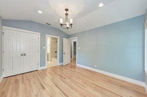 6105 Belfast Dr, Austin TX 78723-1117 exterior