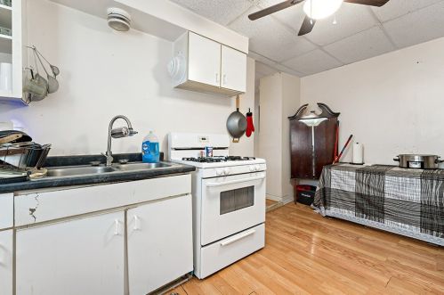 165 18 St, Pittsburgh PA 15203-1630 exterior