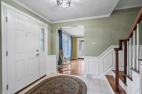 2351 Berkshire Dr, Pittsburgh PA  15241-2445 exterior