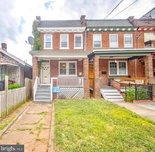 2604 4th St, Washington, DC 20002-1206