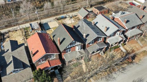 5812 De Giverville Ave, Saint Louis MO 63112-1617 exterior