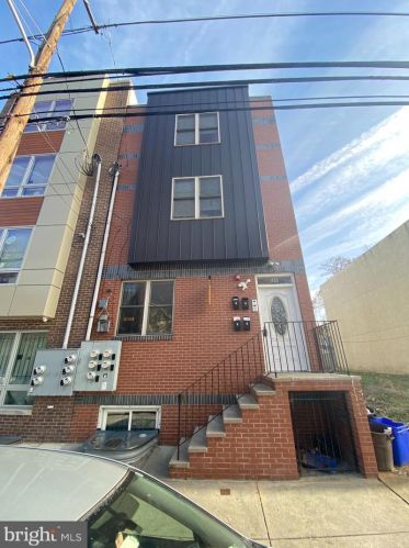 1723 17th St, Philadelphia PA  19145-2223 exterior