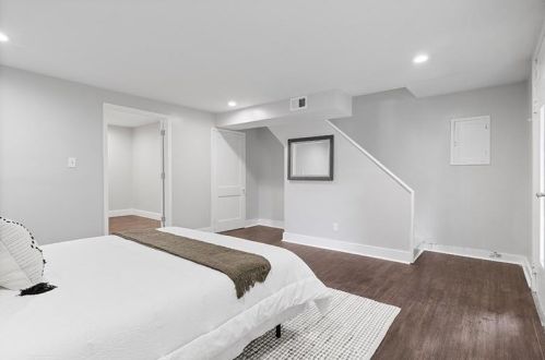 210 Friday Rd, Pittsburgh PA  15209-2110 exterior