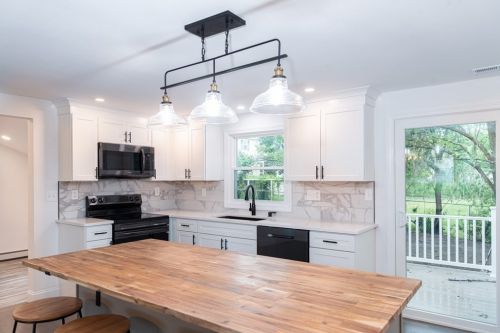 14 Frye Rd, Methuen MA  01844-5613 exterior