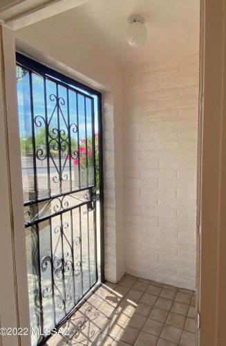 809 Camino Seco, Tucson AZ  85710-2629 exterior