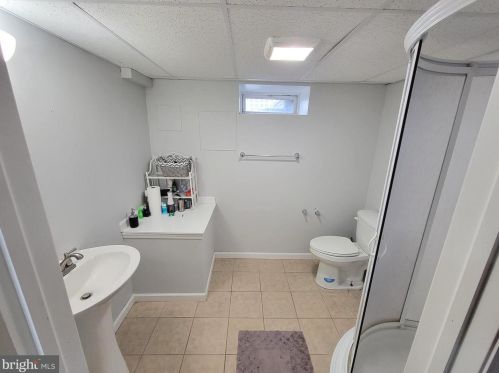 228 Bentley Ave, Trenton NJ  08619-3724 exterior