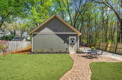 112 Clay St, Atlanta GA  30317-2119 exterior