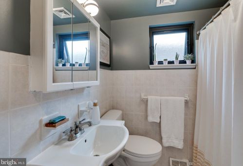 1602 12 St, Philadelphia PA 19148-1002 exterior