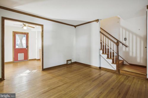 5823 Monticello Rd, Alexandria VA 22303-1302 exterior