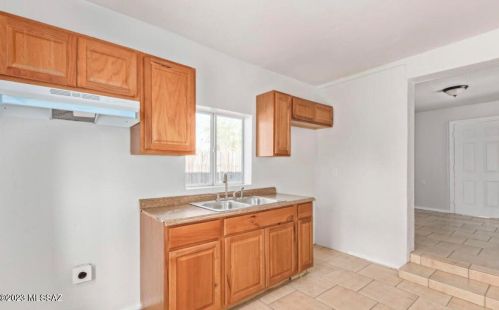 246 Tennessee St, Tucson AZ  85714-3042 exterior