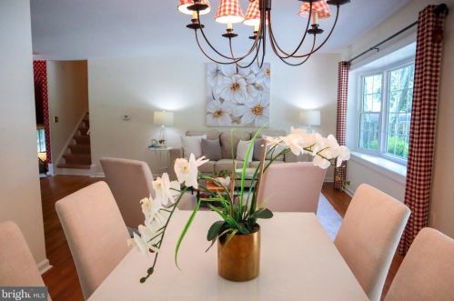 7641 Miller Fall Rd, Rockville MD 20855-1165 exterior